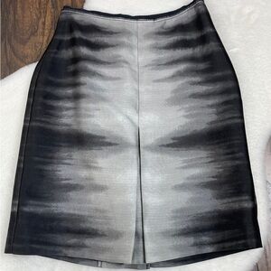 NWT BCBG Max Azria Black and Gray Gradient Pencil Skirt, Sz 2!